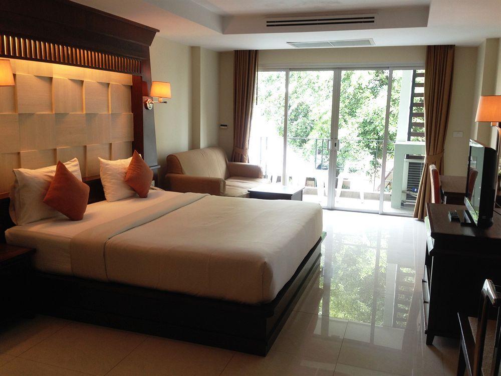 August Suites Патая Екстериор снимка