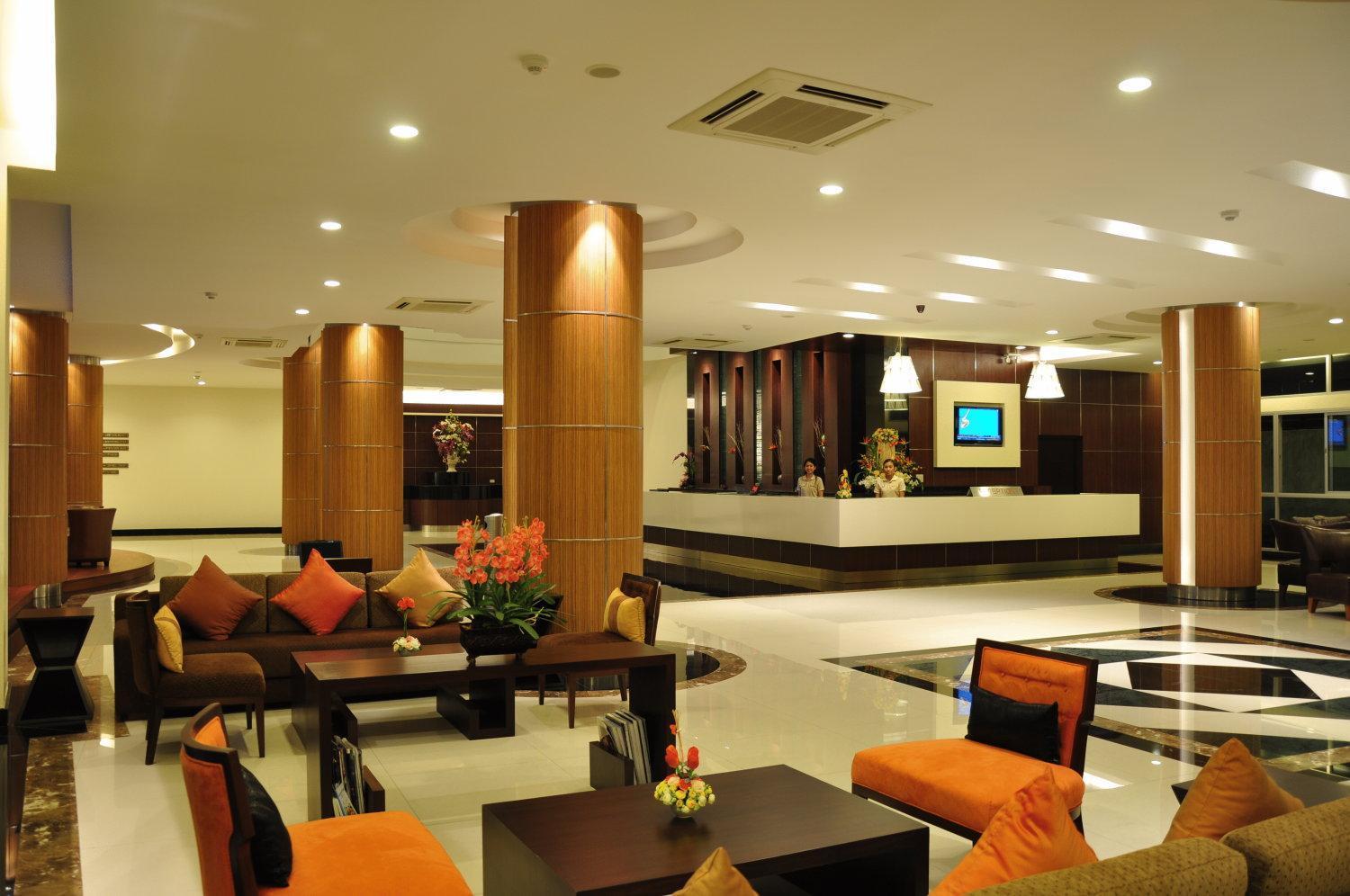 August Suites Патая Екстериор снимка